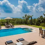 Villa Athina Rose Muszáta