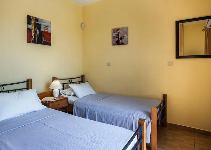 Athina Rose Trapezaki (Kefalonia)